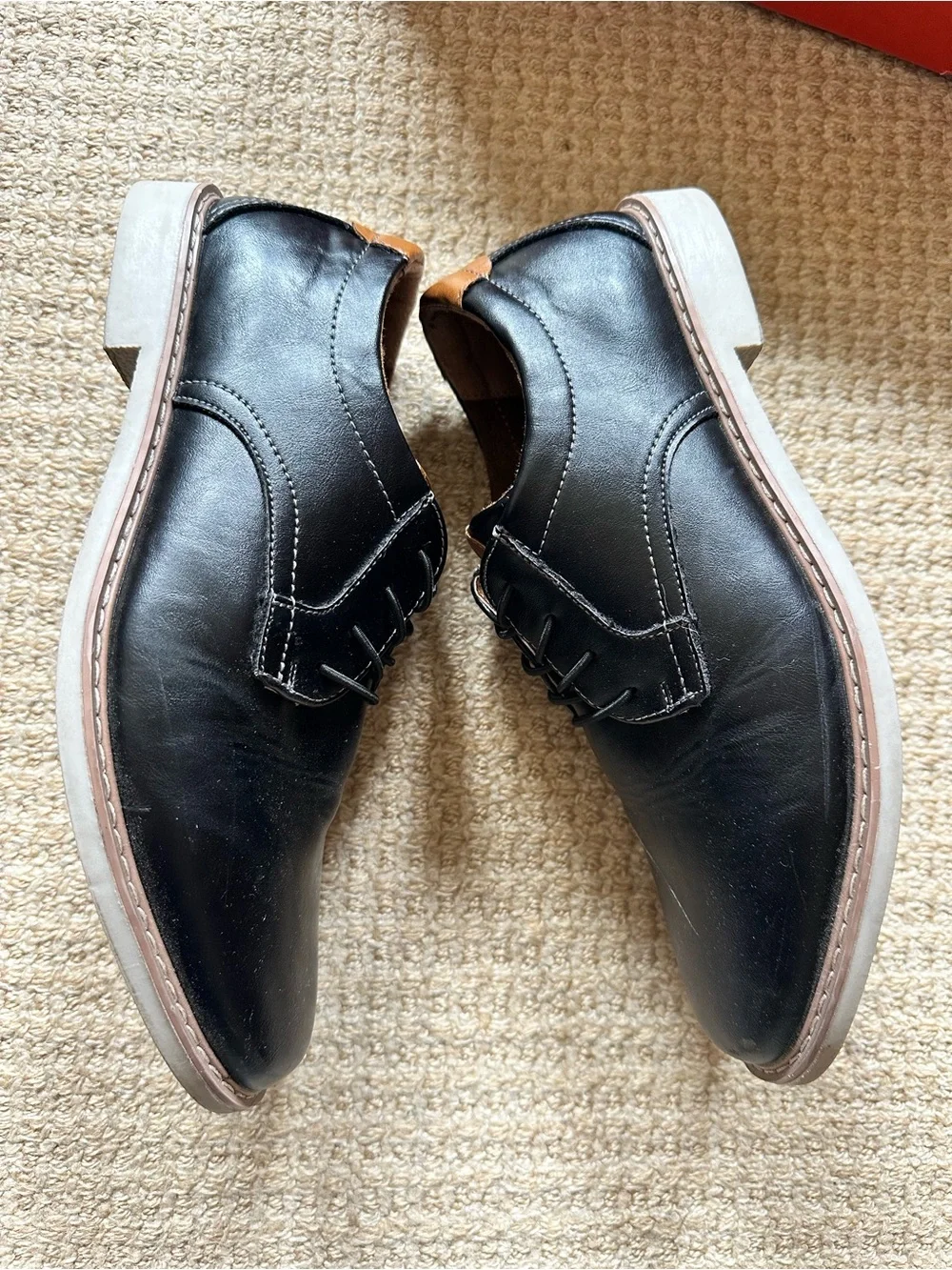 Deer Stags Black Lace-Up Oxfords with Tan Collar